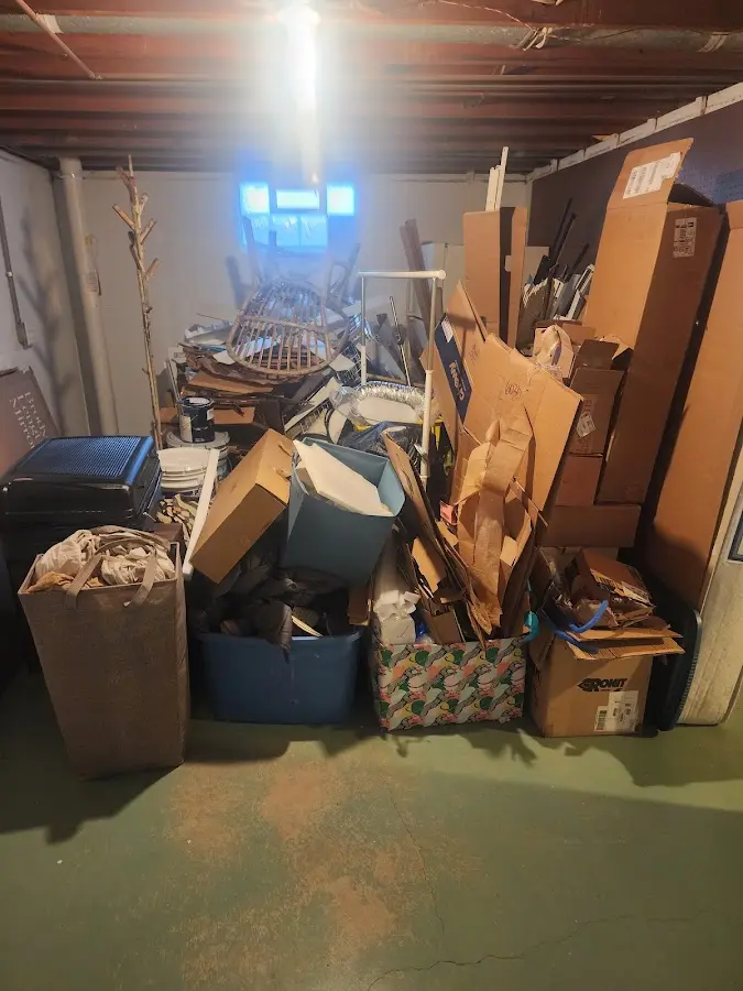 Roll-off dumpster container at job site for Cleanout Dumpster Rental in Heber